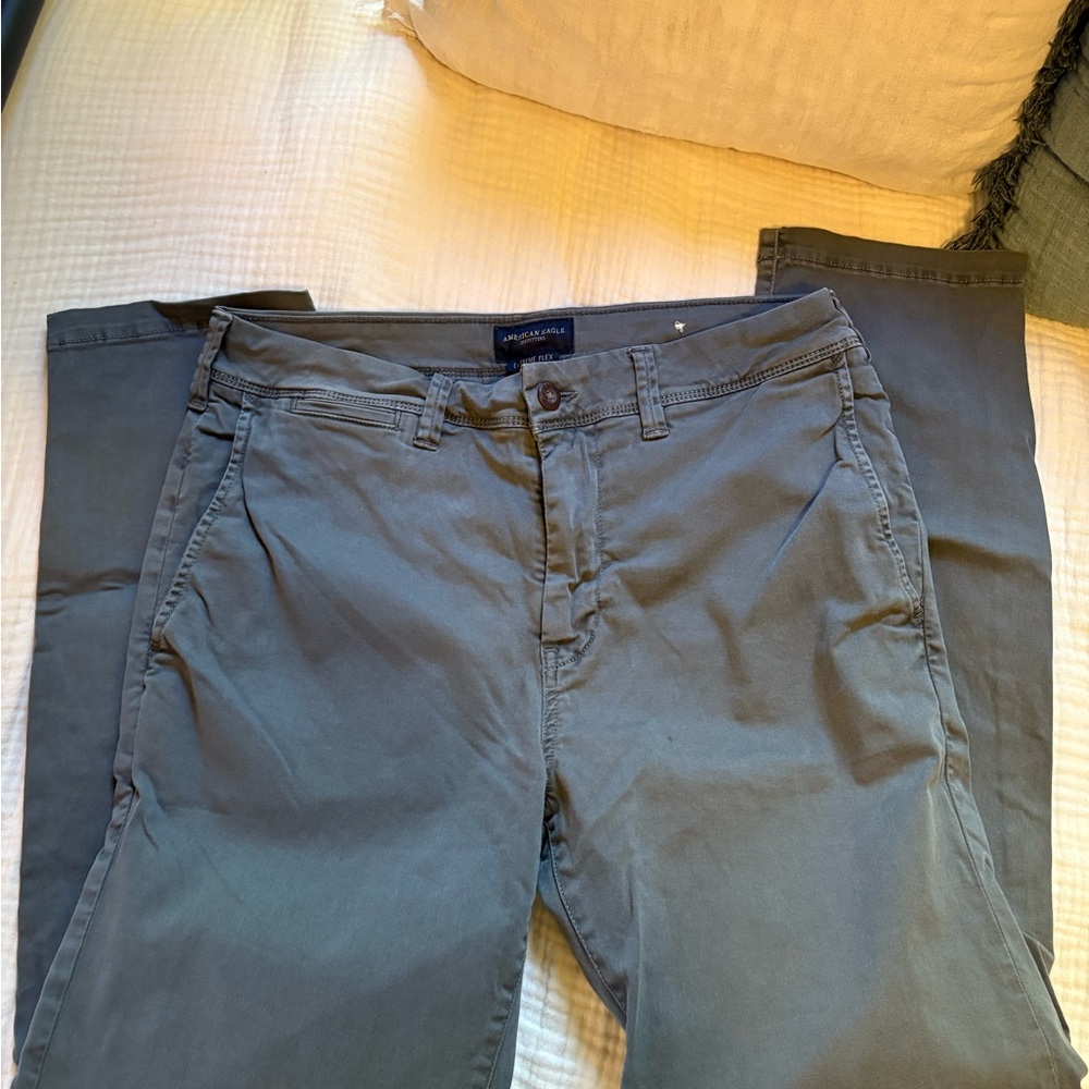 Men’s American Eagle Men’s Blue/Grey pants 32x32
